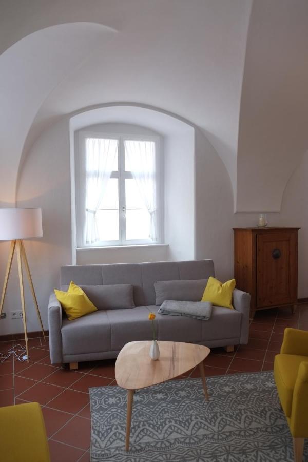 60Qm Wohnung Naabtal Im Historischen Pfarrhaus Pielenhofen Exterior photo
